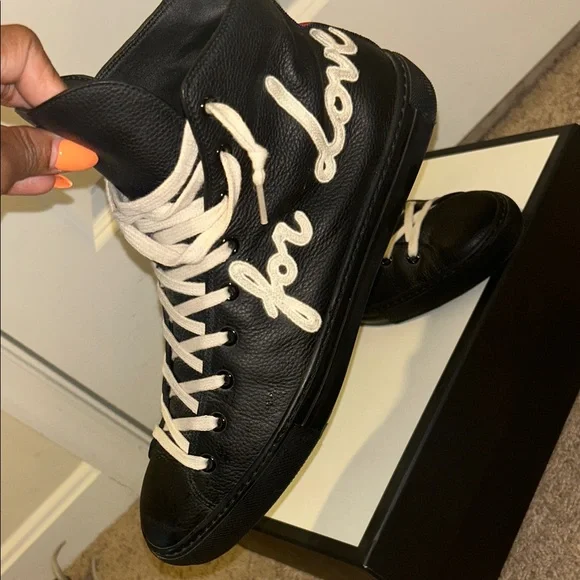 Gucci Black and White High-Top Sneakers - Picture 4 of 5